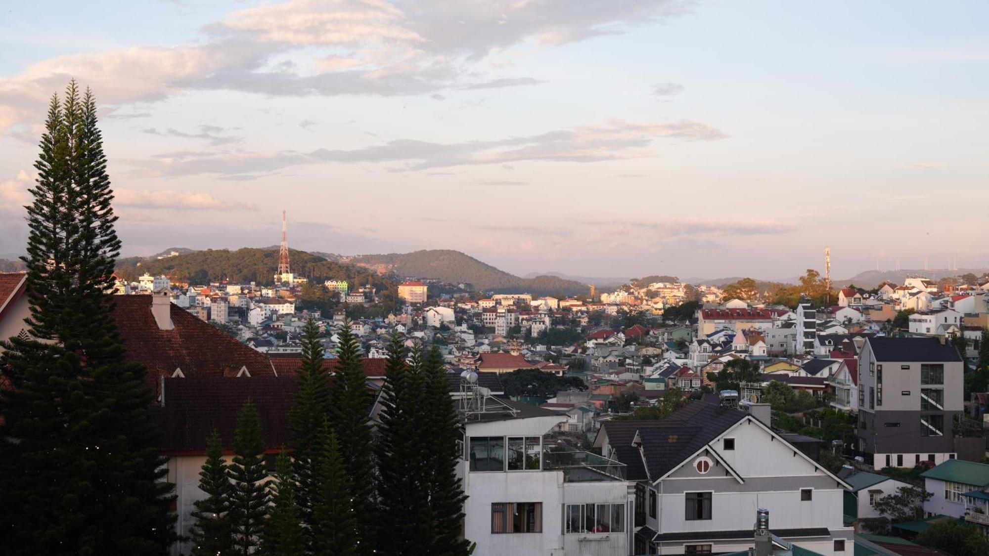 Nature Hotel Dalat エクステリア 写真